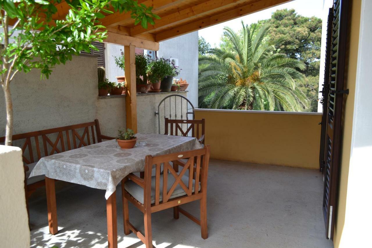 Abba Apartments Mali Losinj Bagian luar foto