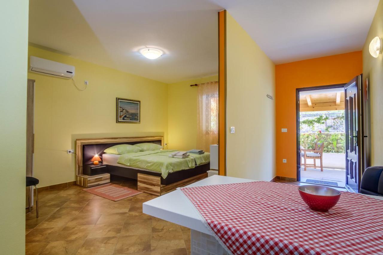 Abba Apartments Mali Losinj Bagian luar foto