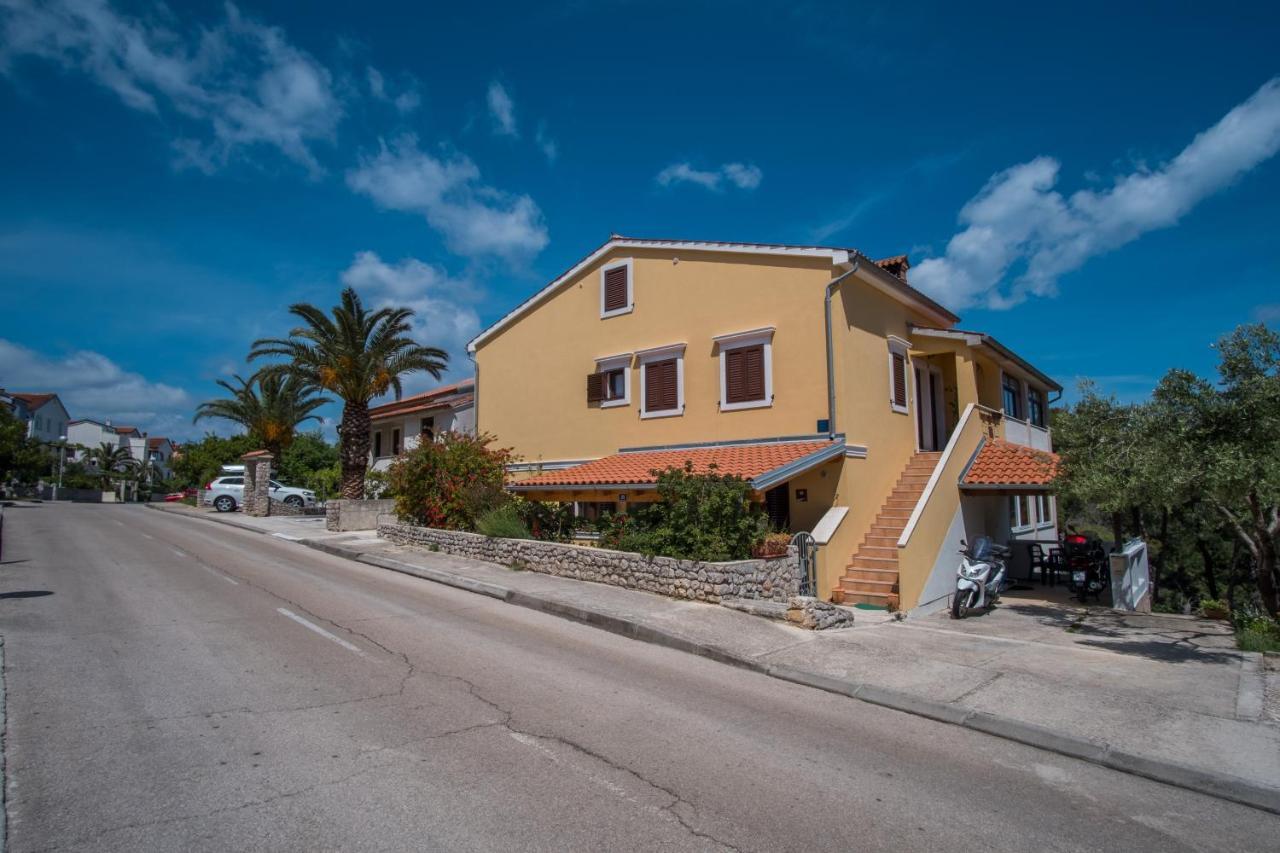 Abba Apartments Mali Losinj Bagian luar foto